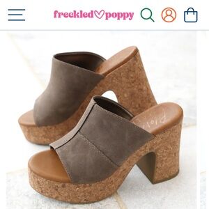 BRAND NEW NEVER WORN Stylish Taupe Platform Mules